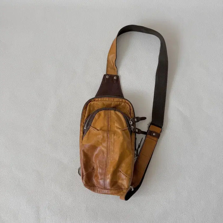 [BUNJANG] IKETEI Leather Sling Bag (Japan) / IKETEI 레더 슬링백(JAPAN)