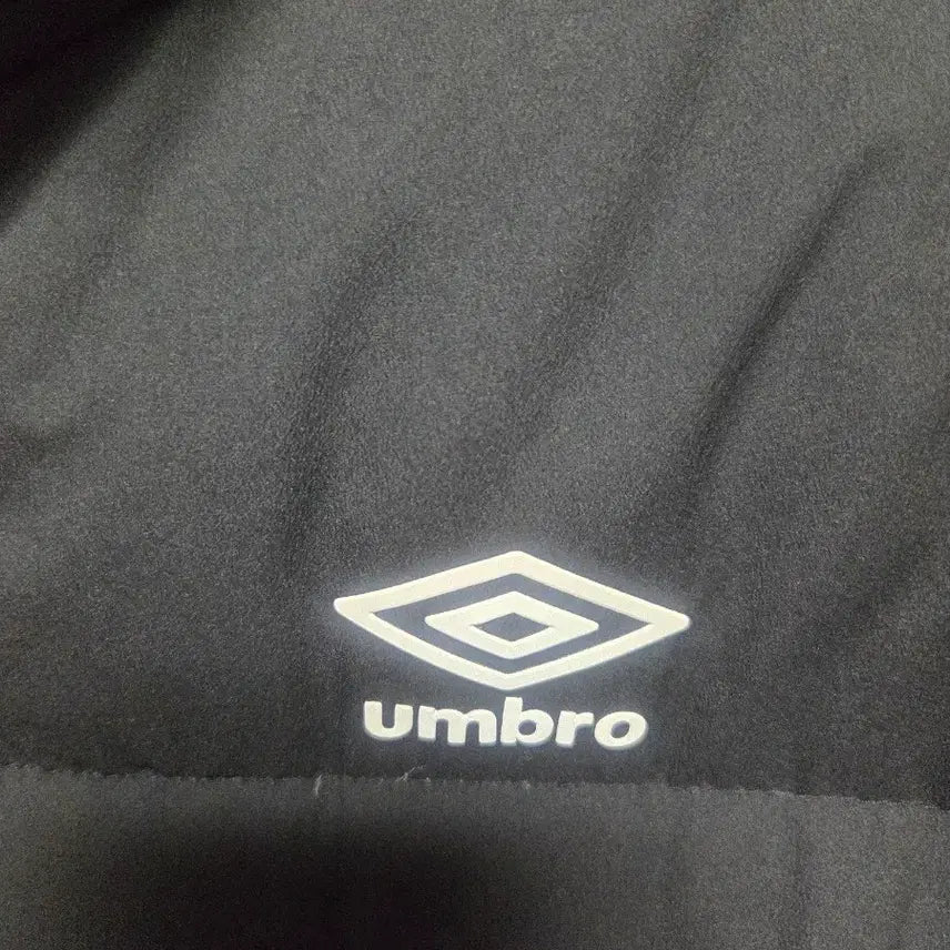 [BUNJANG] Umbro Black Padded Jacket 105 / 엄브로 블랙 패딩 점퍼 105