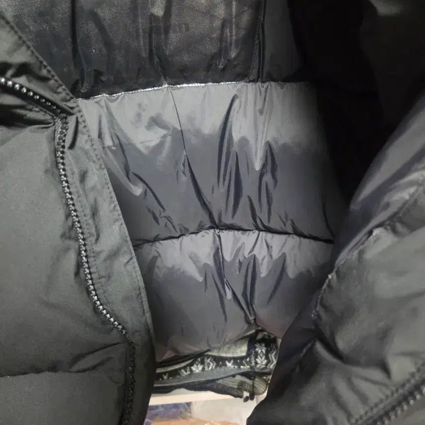 [BUNJANG] Umbro Black Padded Jacket 105 / 엄브로 블랙 패딩 점퍼 105