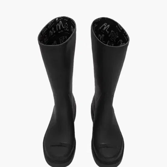 [SOLD OUT] 마지셔우드 리본 러버 부츠 (롱부츠 블랙)