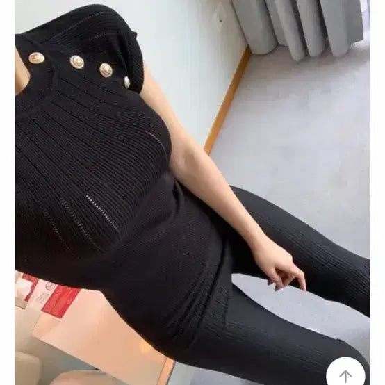 [BUNJANG] Bundle Set White Black Gold Button Knit Top / 화이트 블랙 골드버튼 반팔 니트 일괄