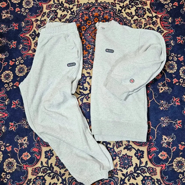 [BUNJANG] Outdoor Products Essential Logo Training Set / 아웃도어프로덕츠 에센셜로고 트레이닝 셋업