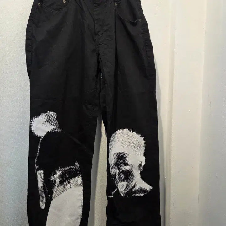 [BUNJANG] Printed Cotton Pants / 블랙 프린팅 패턴 면바지