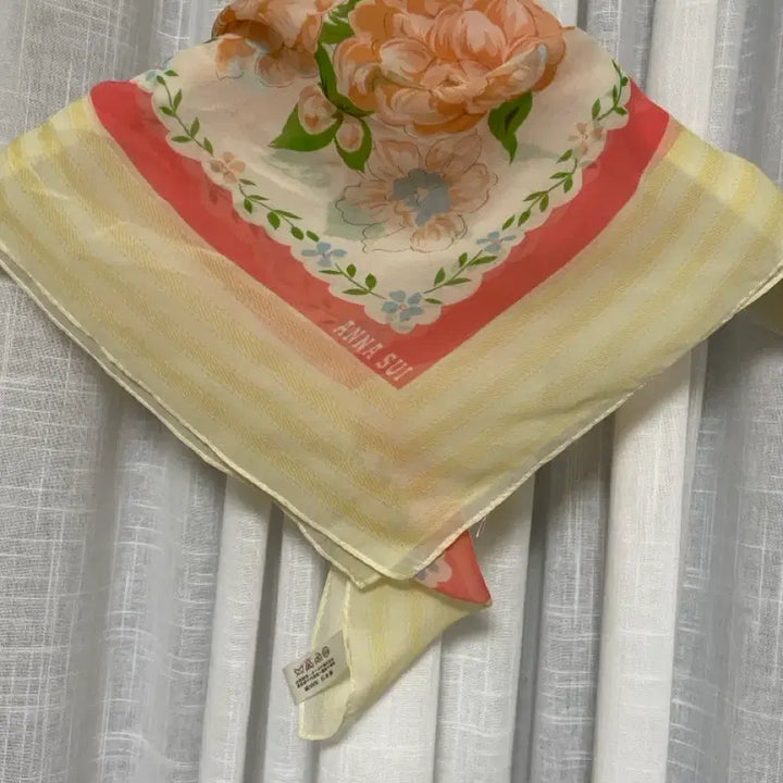 [BUNJANG] Anna Sui Flower Print Scarf / 안나수이 플라워 프린트 스카프