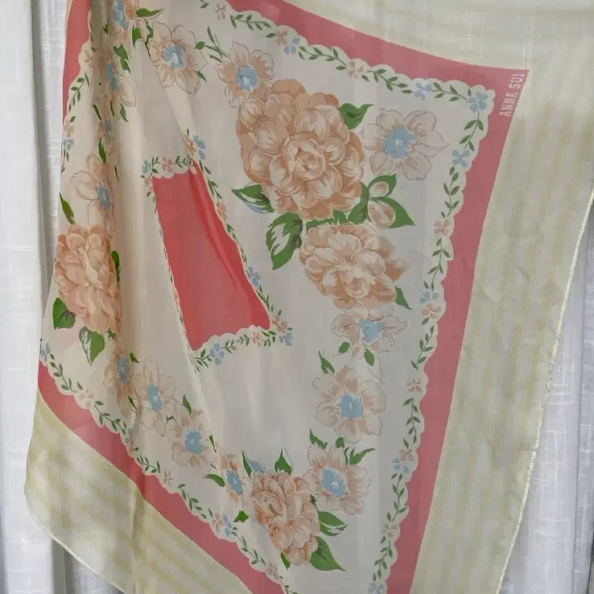 [BUNJANG] Anna Sui Flower Print Scarf / 안나수이 플라워 프린트 스카프
