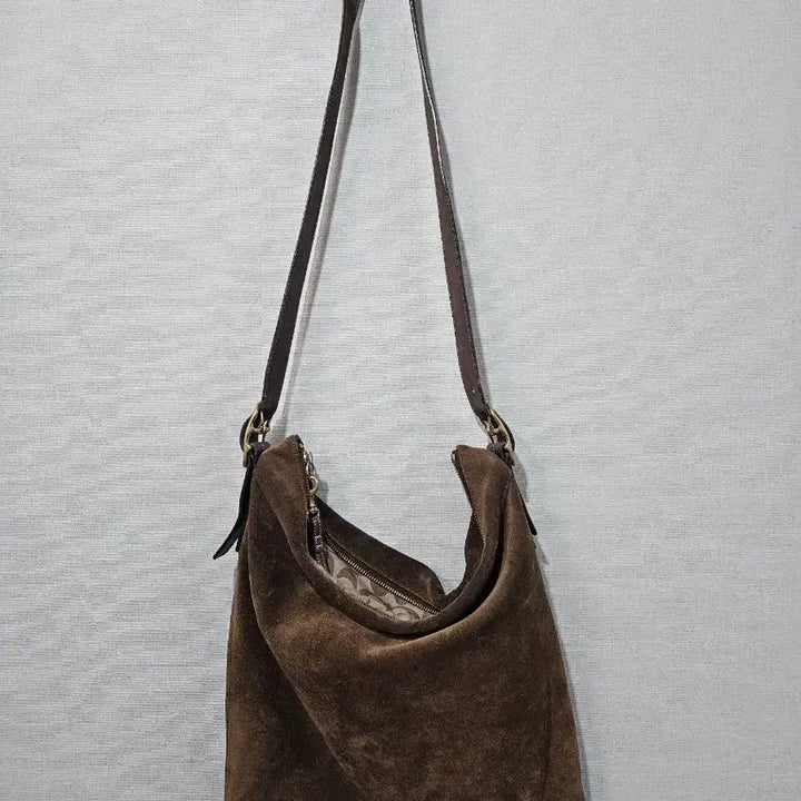 [BUNJANG] Coach Suede Hobo Bag Brown / 코치 스웨이드 호보백 브라운