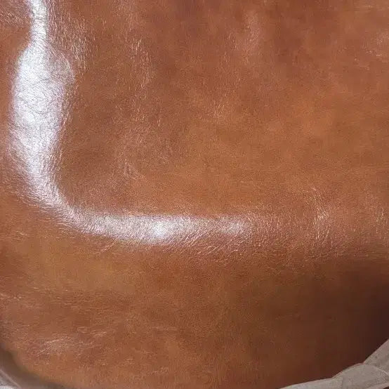 [BUNJANG] Camel Glossy Shoulder Bag (New) / 카멜 유광 숄더가방((새상품))