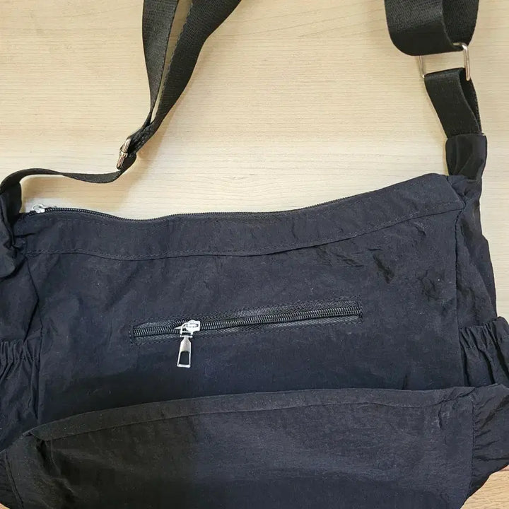 [BUNJANG] Ribbon Shoulder Bag / 가볍게 들기 좋은 리본 숄더백