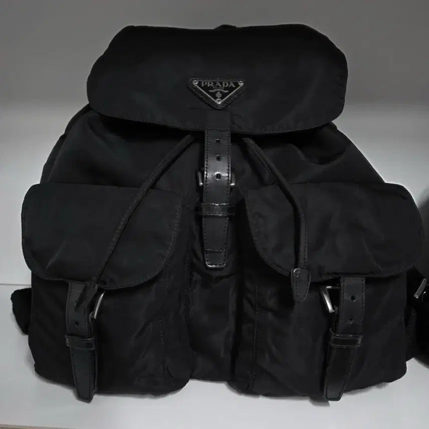 [BUNJANG] Prada Two-Pocket Nylon Backpack Medium / 정품 프라다 투포켓 나일론 백팩 미듐