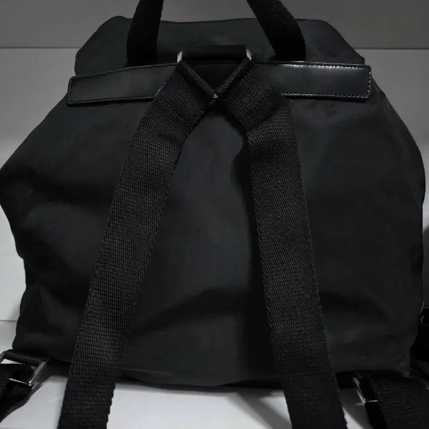 [BUNJANG] Prada Two-Pocket Nylon Backpack Medium / 정품 프라다 투포켓 나일론 백팩 미듐