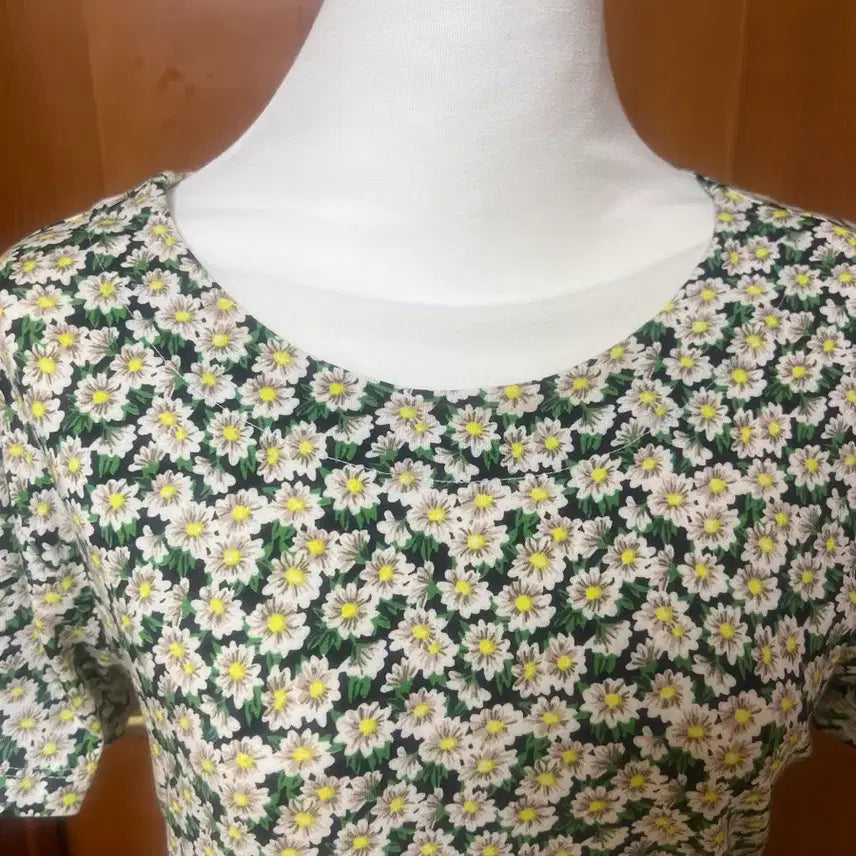 [BUNJANG] French Connection Flower Dress UK12/US8 / French Connection 플라워 원피스 UK12/ US8