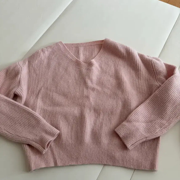 [BUNJANG] Sie Strawberry Milk Alpaca Ribbed Knit Sweater / Sie 시에 딸기우유 알파카  골지 니트 스웨터