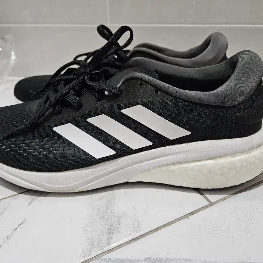 [BUNJANG] Adidas Supernova Sneakers / 아디다스 슈퍼노바 운동화