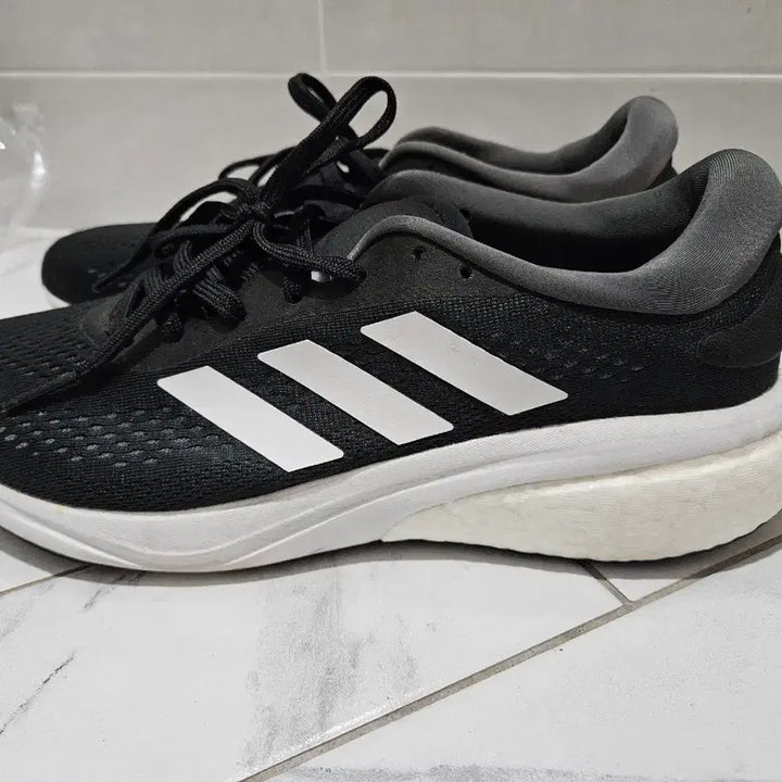 [BUNJANG] Adidas Supernova Sneakers / 아디다스 슈퍼노바 운동화