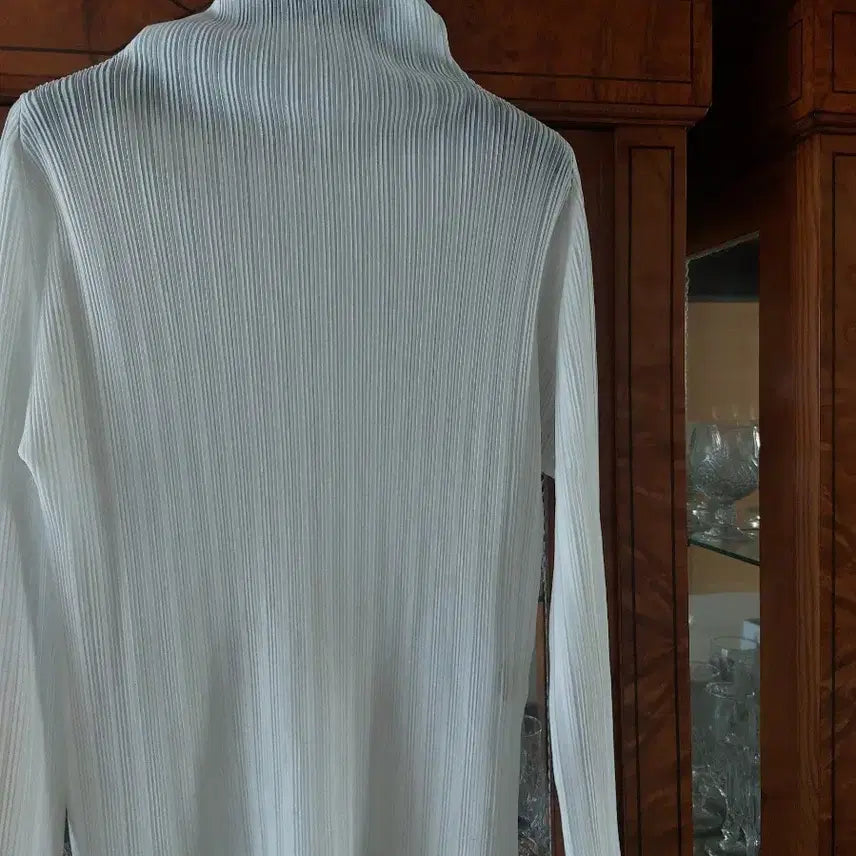 [BUNJANG] Pleats Please Issey Miyake / 이세이미야케 플리츠플리즈터들넥(마지막가격내림)