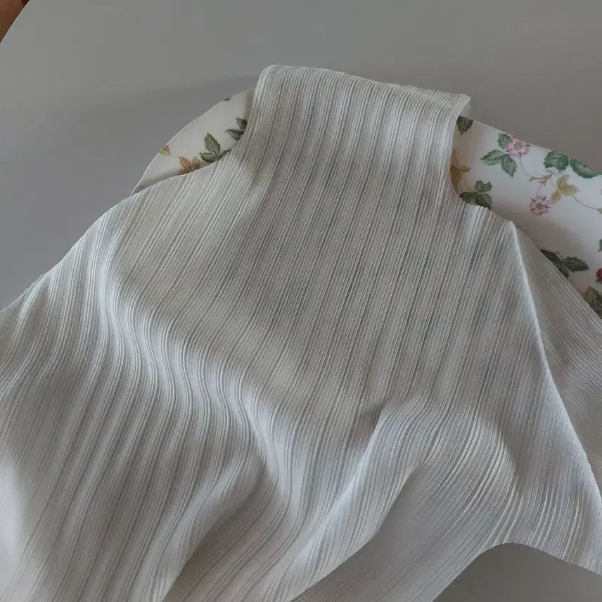 [BUNJANG] Pleats Please Issey Miyake / 이세이미야케 플리츠플리즈터들넥(마지막가격내림)