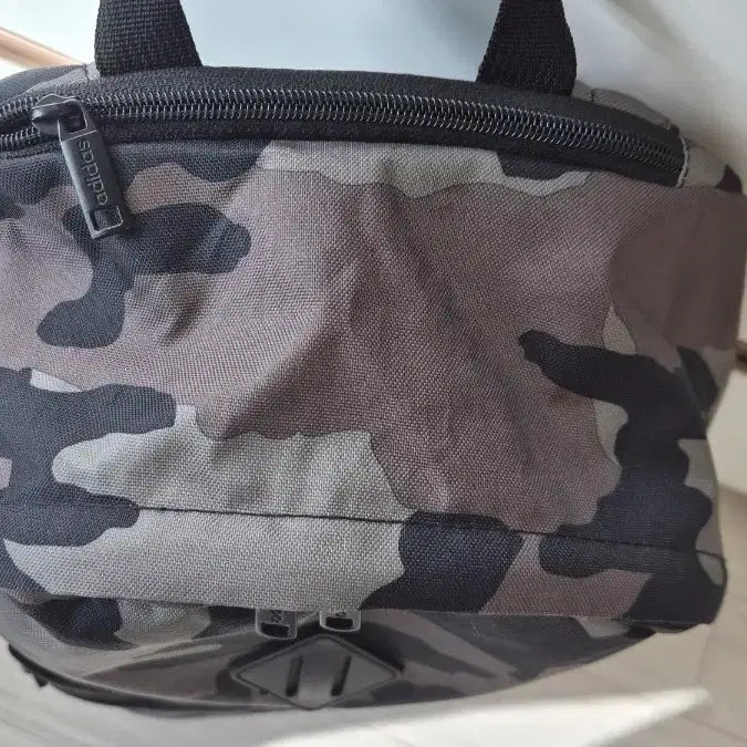 [BUNJANG] Adidas CLASSIC 3S III Backpack / 아디다스 카모 백팩 (CLASSIC 3S III BACKPACK)