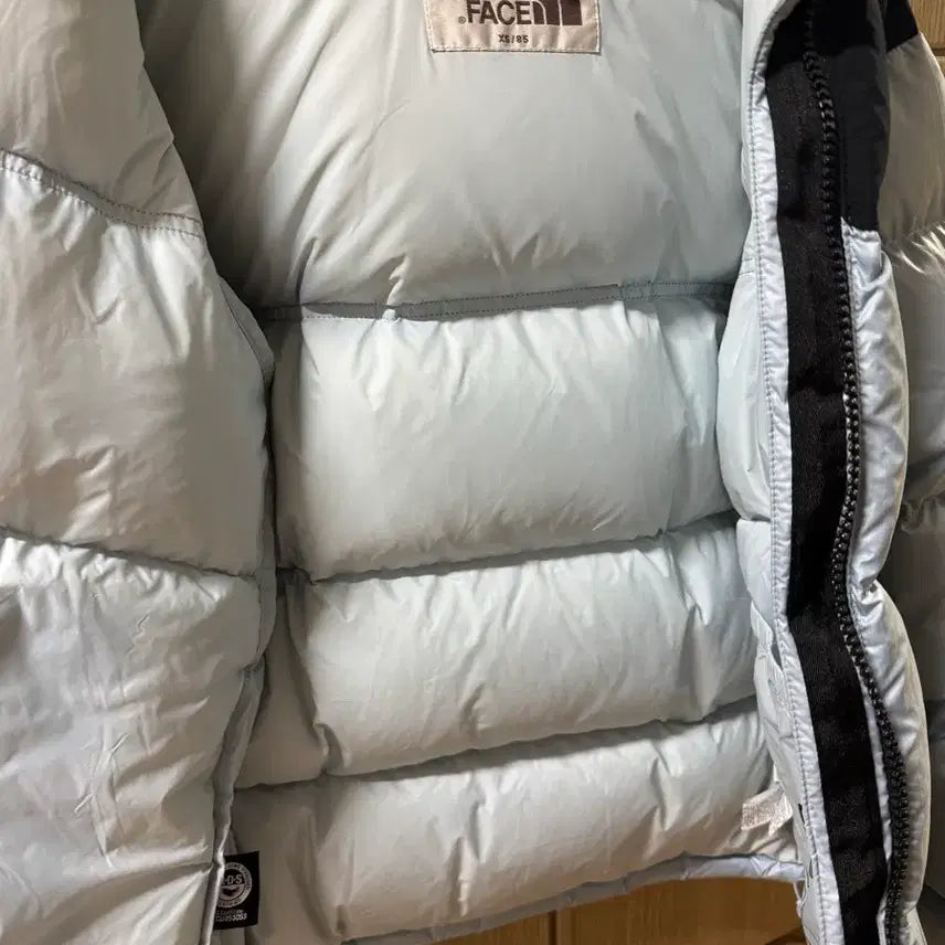 [BUNJANG] No Face Padded Jacket / 노스페이스 패딩 블랙/라이트블루