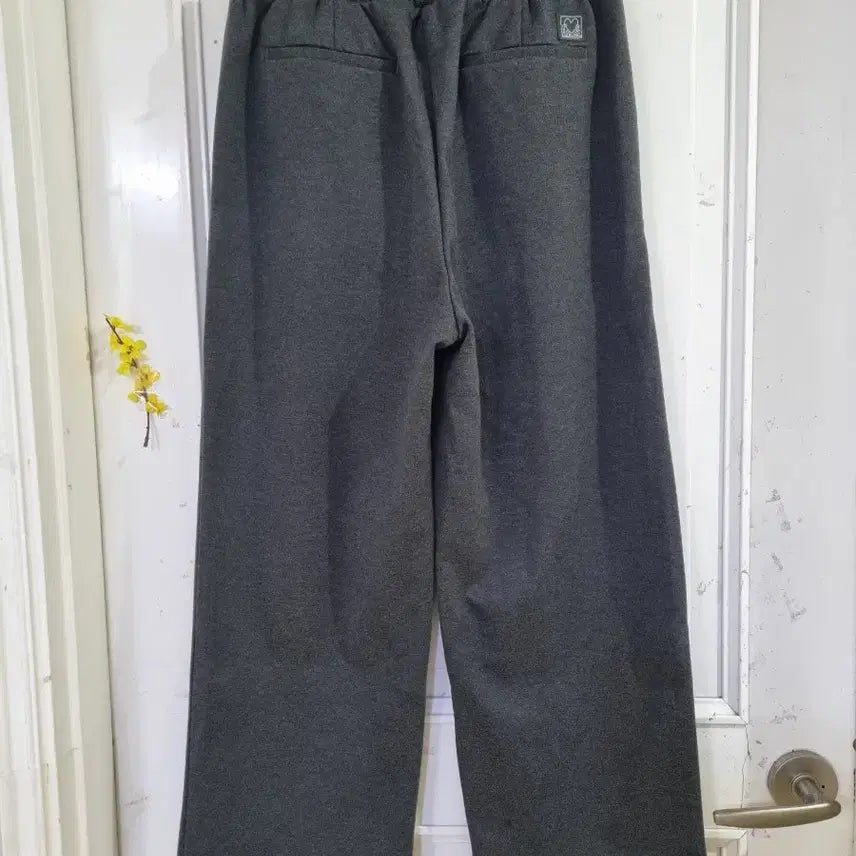 [BUNJANG] Winter Bommeoksaek Wide Leg Pants / 겨울 봄먹색 폴리  레이온 13  밴딩 스판 와이드  통바지   깨끗해요