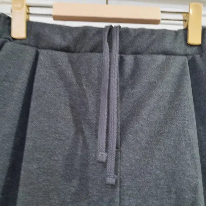 [BUNJANG] Winter Bommeoksaek Wide Leg Pants / 겨울 봄먹색 폴리  레이온 13  밴딩 스판 와이드  통바지   깨끗해요