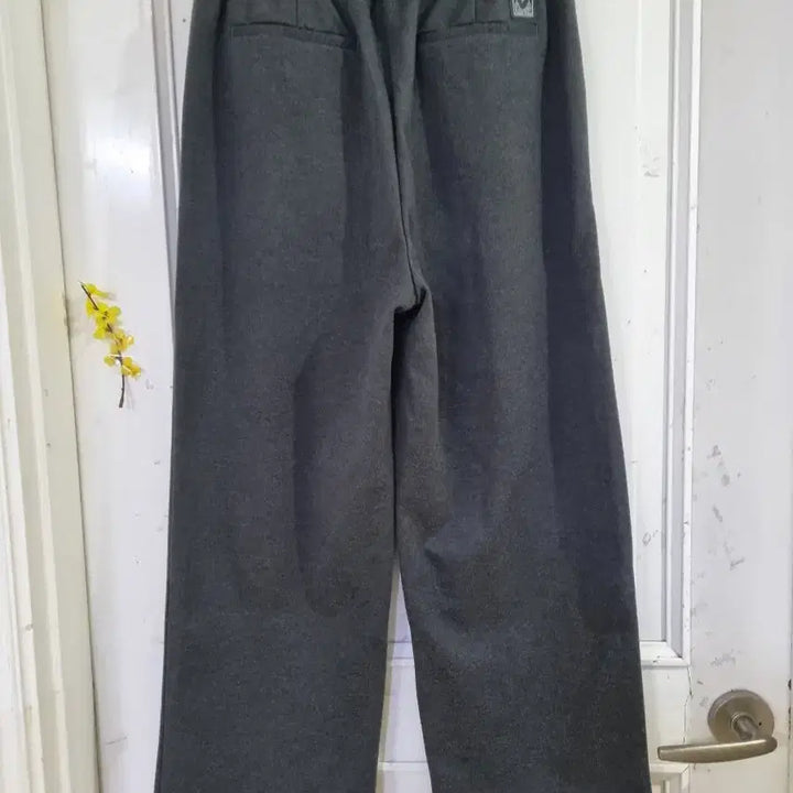 [BUNJANG] Winter Bommeoksaek Wide Leg Pants / 겨울 봄먹색 폴리  레이온 13  밴딩 스판 와이드  통바지   깨끗해요