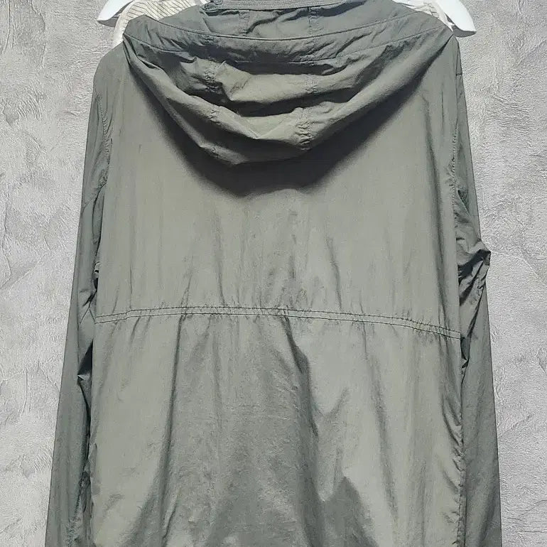 [BUNJANG] Hooded Windbreaker Jacket / 빈폴 후드 바람막이 점퍼