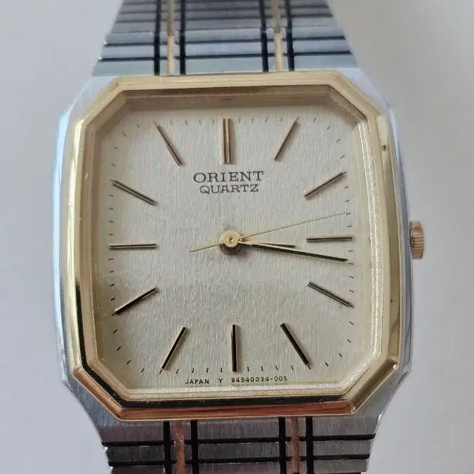 [SOLD OUT] 오리엔트 쿼츠 빈티지 메탈시계
