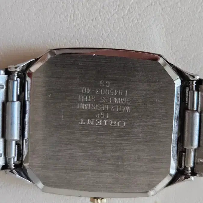 [SOLD OUT] 오리엔트 쿼츠 빈티지 메탈시계