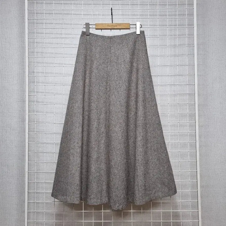 [BUNJANG] BERSO Herringbone Flare Wool Skirt / 베르소 BERSO 헤링본 플레어 모직스커트