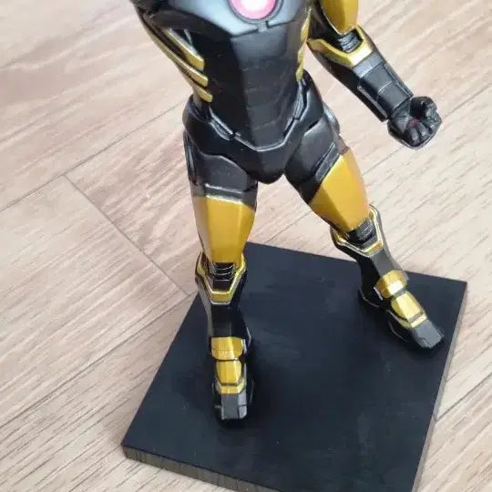 [BUNJANG] Iron Man Figure / 아이언맨 피규어
