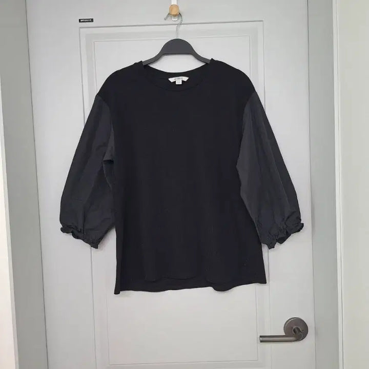 [BUNJANG] Son Jung Wan Black Color Block Blouse / 손정완와니 블랙 배색 블라우스