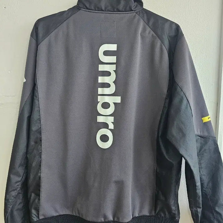 [BUNJANG] Umbro Track Jacket (Gray/Black) / 엄브로 트랙 자켓 그레이/블랙