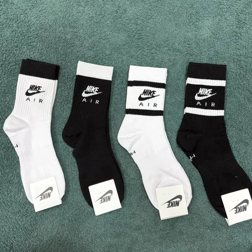[BUNJANG] Nike Essential Air Mid-Crew Sport Socks (4-Pack) / 나이키 에센셜 에어 중장목 스포츠양말 4종(일반두깨)