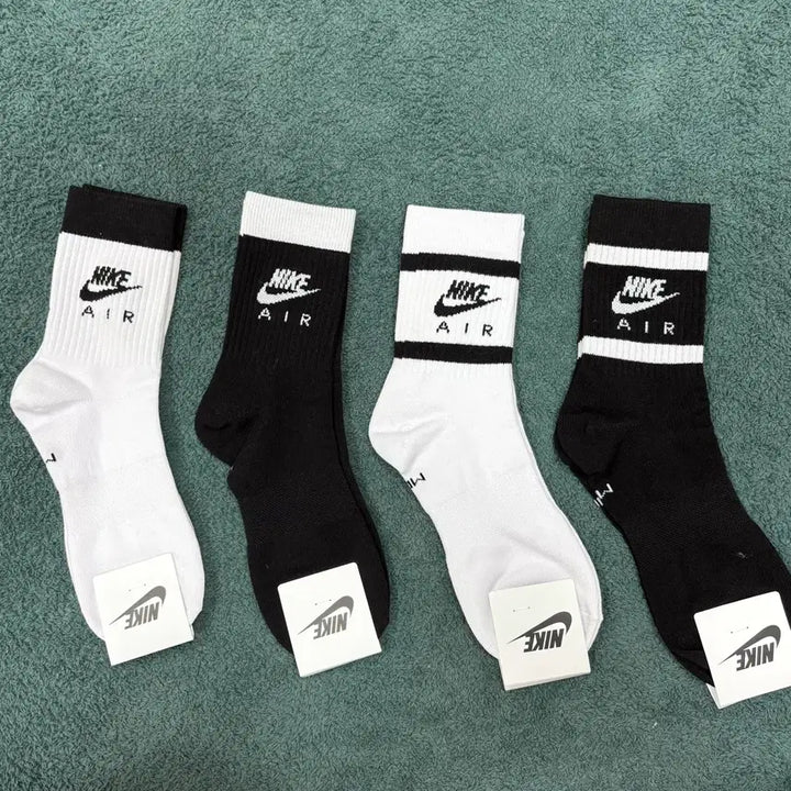 [BUNJANG] Nike Essential Air Mid-Crew Sport Socks (4-Pack) / 나이키 에센셜 에어 중장목 스포츠양말 4종(일반두깨)