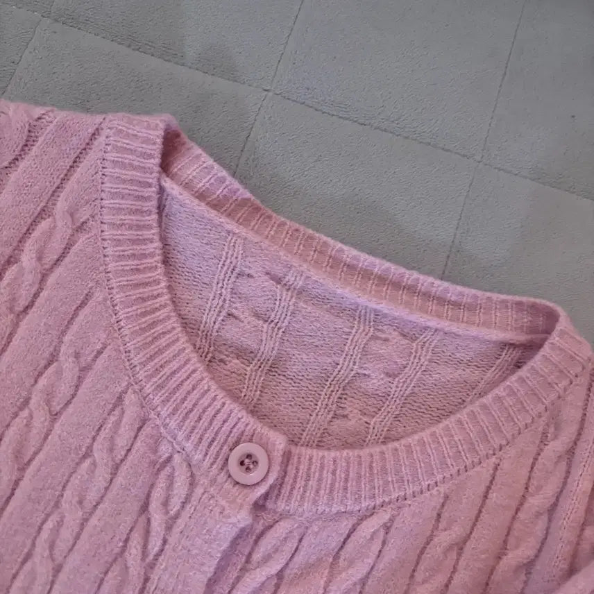 [BUNJANG] Pink Cable Knit Cardigan / 핑크 꽈배기 가디건