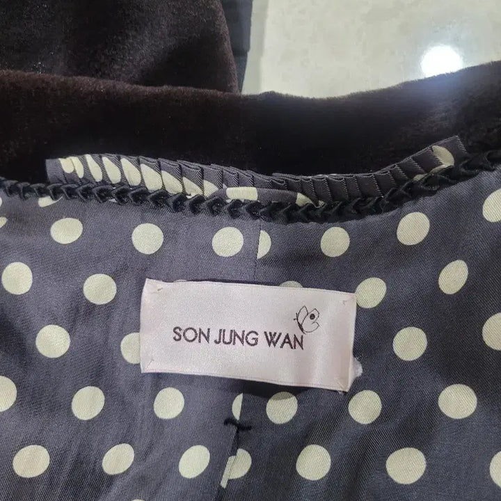 [BUNJANG] Son Jung Wan Mink / 손정완 밍크