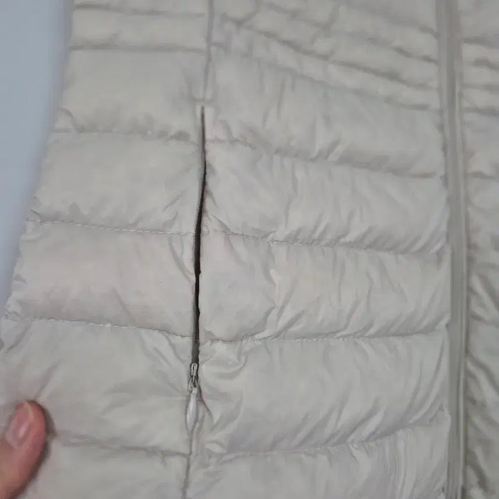 [BUNJANG] UZIZ Lightweight Down Padded Vest / UZIZ 여성 경량 다운 패딩 베스트 조끼 90