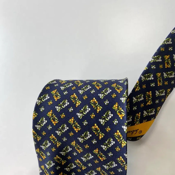 [BUNJANG] Ferragamo Necktie / 페레가모 (Ferragamo) 명품 정품 넥타이