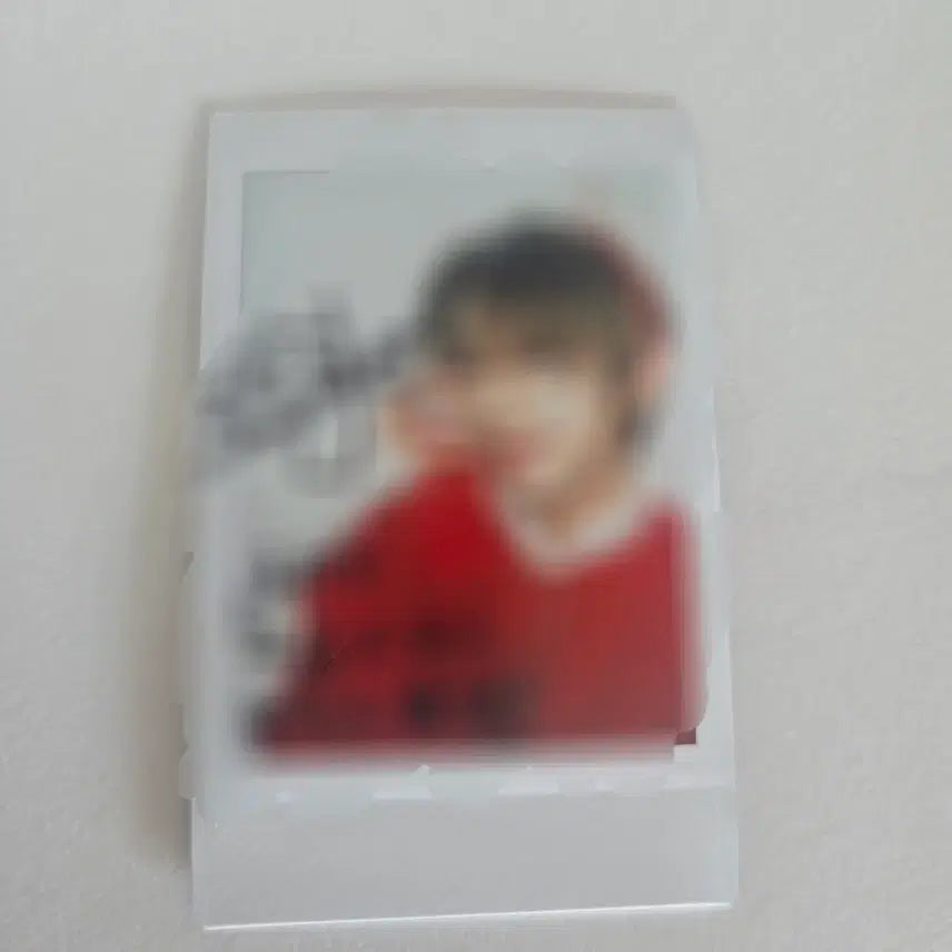 [BUNJANG] DKB Harry-June Signed Polaroid / DKB 다크비 해리준 사인 폴라로이드 싸폴