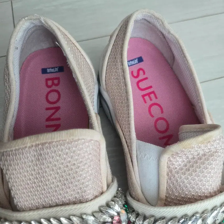 [BUNJANG] SUECOMMA BONNIE Sneakers / 슈콤마보니 비즈장식 스니커즈