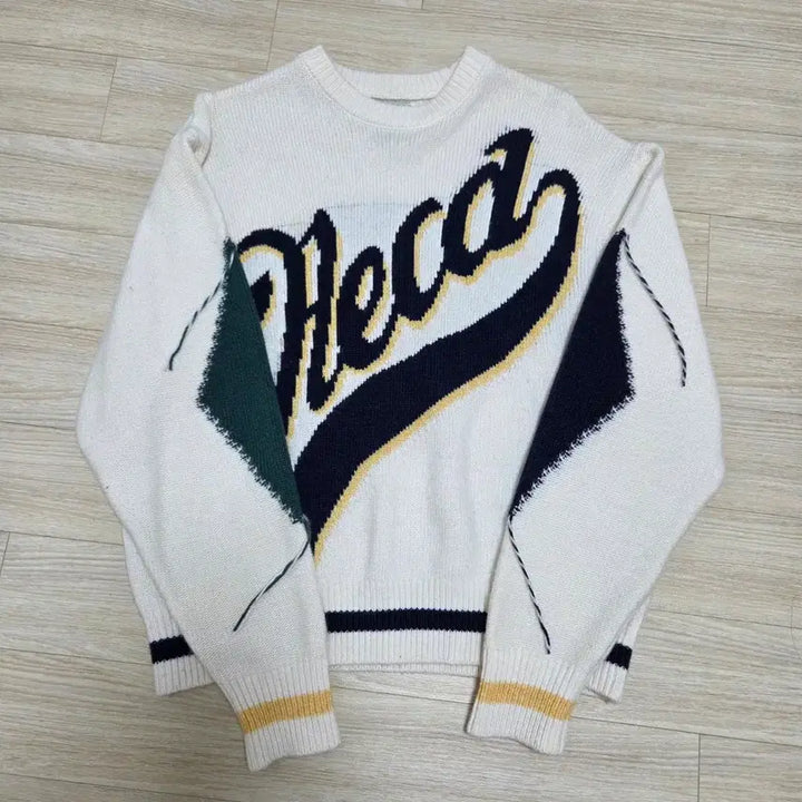 [BUNJANG] A:Code White Knit (Size S) / 에이카화이트 니트 S사이즈