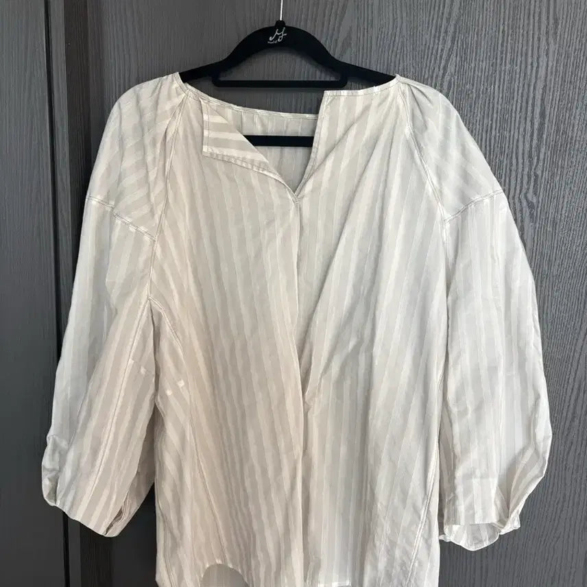 [BUNJANG] System Stripe Blouse / 시스템 스트라이프 블라우스