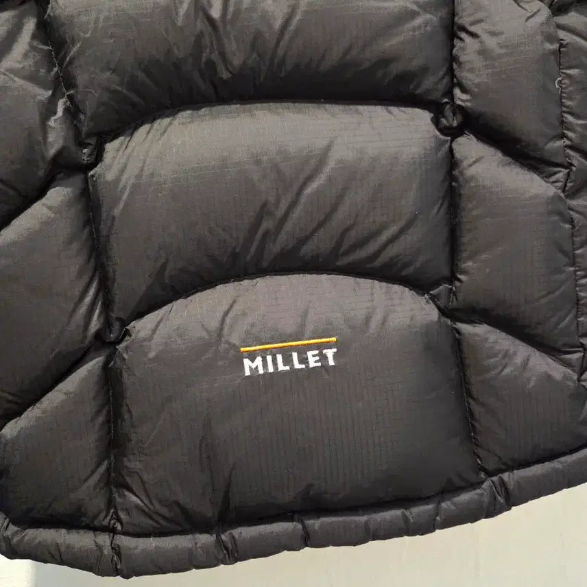 [BUNJANG] Mille Black Orange Point Padded Jacket / 밀레 블랙 오렌지 포인트 패딩 자켓