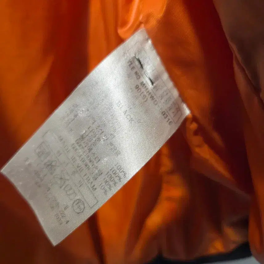 [BUNJANG] Mille Black Orange Point Padded Jacket / 밀레 블랙 오렌지 포인트 패딩 자켓