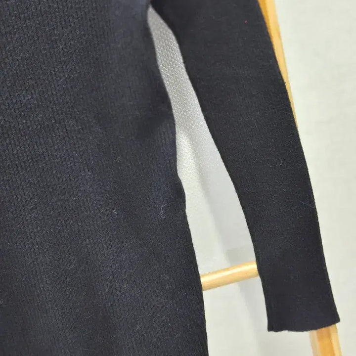 [BUNJANG] Pearl Embellished Ribbed Knit / 진주장식 골지니트