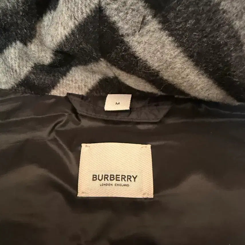 [BUNJANG] Burberry Rockwell Down Puffer Jacket / 버버리 록웰 다운 푸퍼패딩