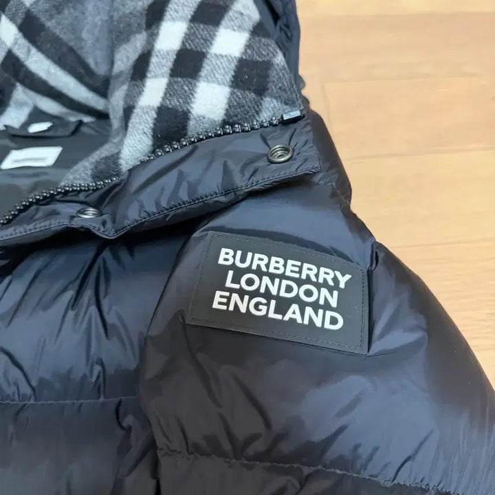 [BUNJANG] Burberry Rockwell Down Puffer Jacket / 버버리 록웰 다운 푸퍼패딩