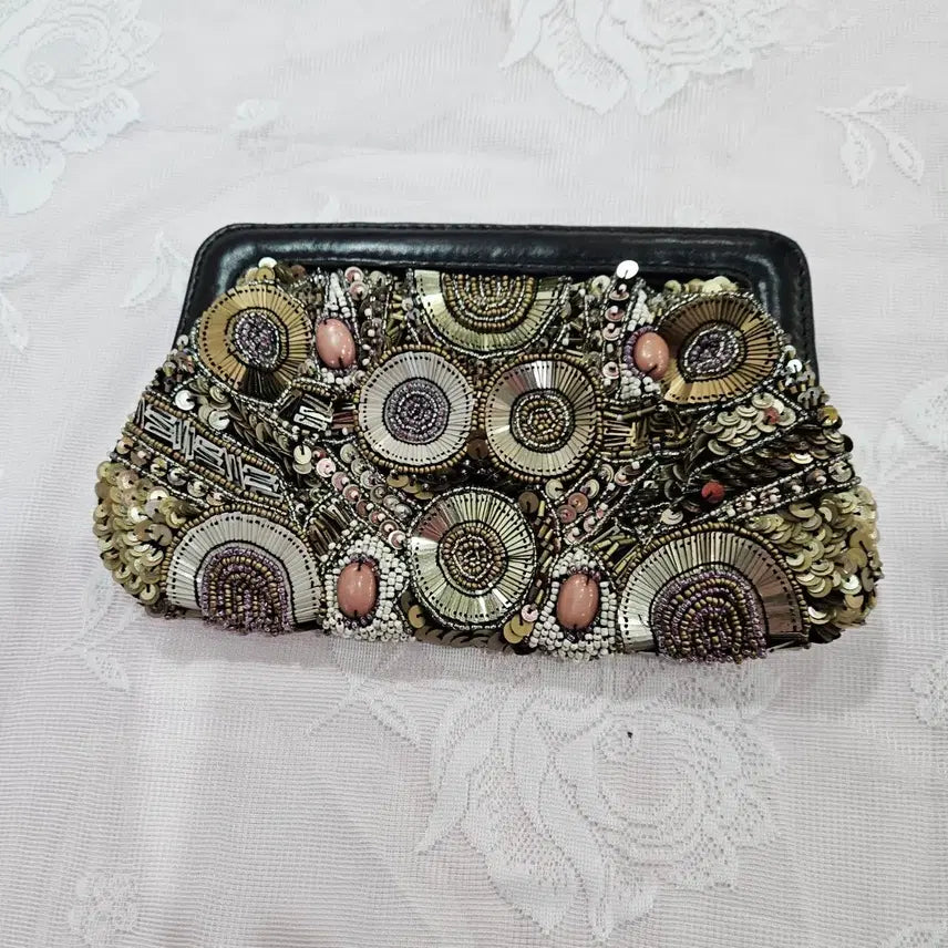 [BUNJANG] Clutch Bag / 비즈 스팽글 장식 클러치 백