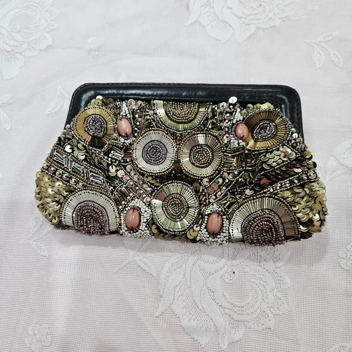 [BUNJANG] Clutch Bag / 비즈 스팽글 장식 클러치 백