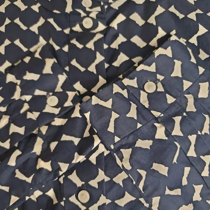 [BUNJANG] COS Pattern Cotton Shirt / (44~마른55)COS 코스 패턴 코튼 셔츠